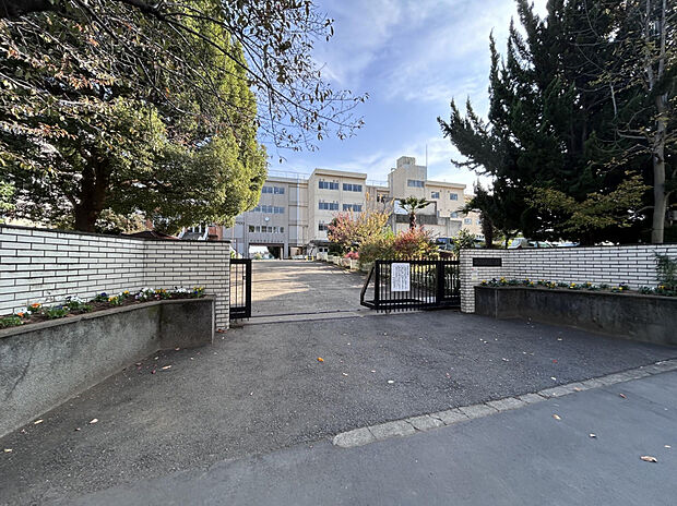 狭山台小学校（約675m）