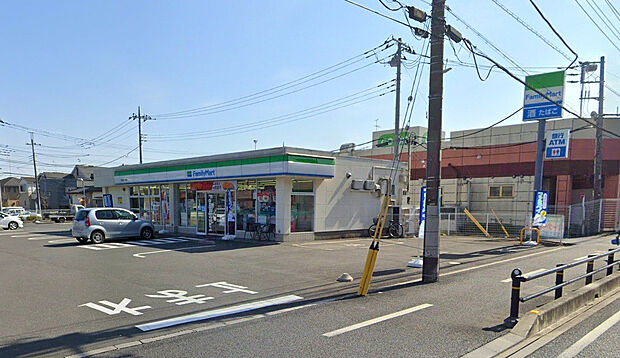 ファミリーマート狭山台二丁目店（約275m）