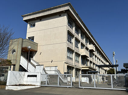 広谷小学校 1100m