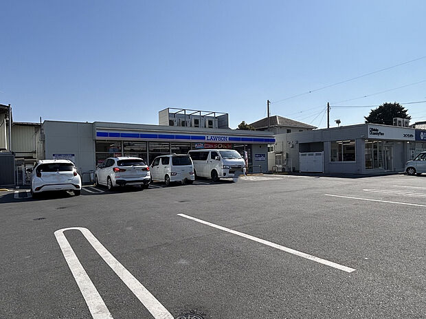 ローソン東松山本町二丁目店（約164m）