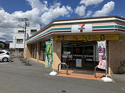 セブンイレブン鶴ヶ島東店 445m