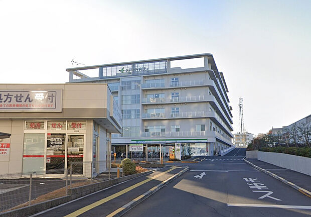 名戸ヶ谷病院(約778m)