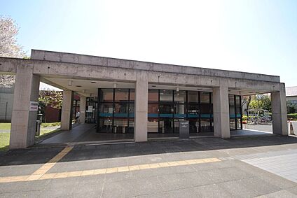 大宮東図書館 900ｍ～908ｍ(徒歩12分)