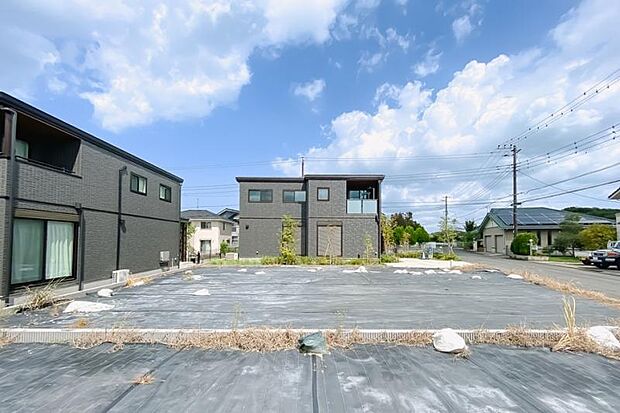 No.3_土地4(撮影_2025年9月)まちなみガイドラインに沿った美しい街並みに仕上げます。