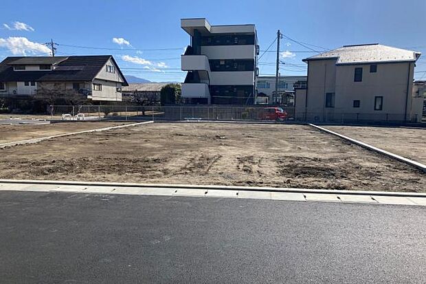 No.12_土地(撮影_2024年3月)敷地北側より撮影。土地面積201.04m2(60.81坪)