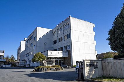 木更津市立清川中学校 約600～650m(8～9分)