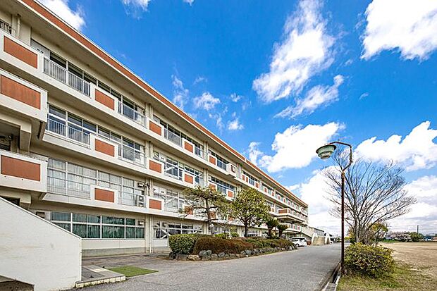 久喜市立栗橋東中学校（約1,770m・徒歩23分）