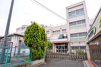 練馬区立開進第一小学校 400m(5分)