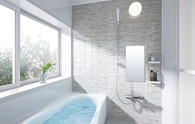 【浴室】半身浴ができ、節水にもなるエコベンチ浴槽。汚れや埃が溜まりやすかったドア枠を無くし、お手入れが簡単に。※IMAGE