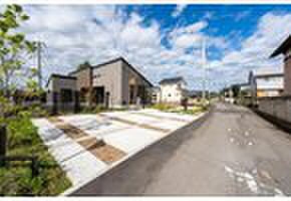 【駐車スペース】4台分 駐車スペース