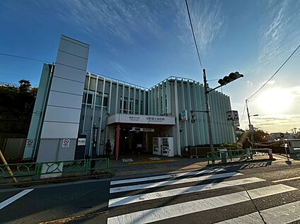 中野富士見町駅　 約880m(徒歩11分)