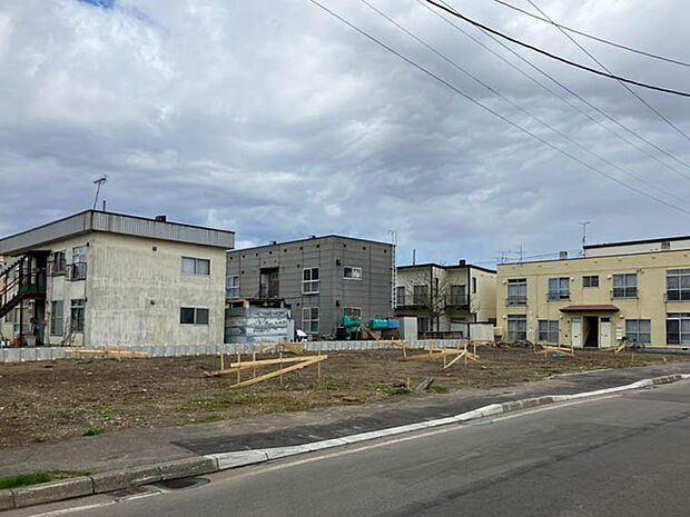 【【現地写真】】更地渡しのため解体費用が掛からず、お引渡し後はスムーズに建築を始められます。即お引渡しも可能です。
（2026年4月撮影）