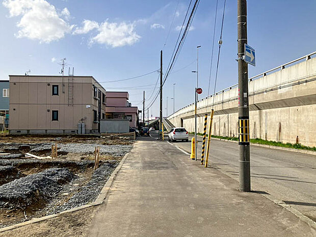 【【現地写真】】視界ひらける快適なロケーション。明るさと快適な暮らしを叶える一画です。
(2026年4月撮影)