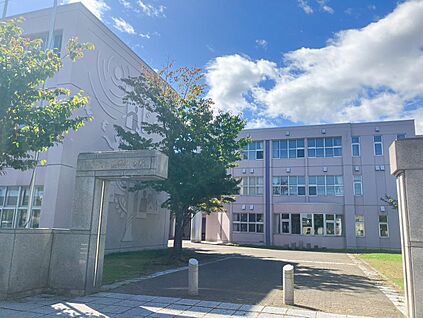 明野小学校 950m(徒歩12分)