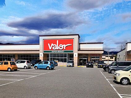 バロー 蒲郡店 約1310～1320m(徒歩17分)