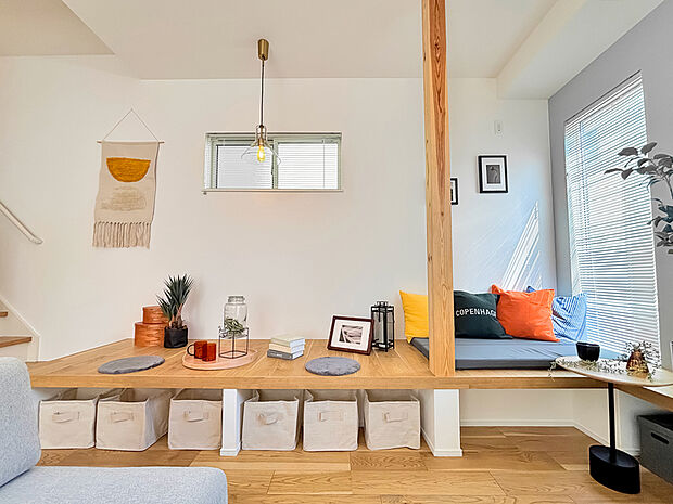 【MODEL HOUSE 03】ゆったりした広さのヌック。ベンチのように座ったり、寝転んだり。使い方自由なマルチスペースです。