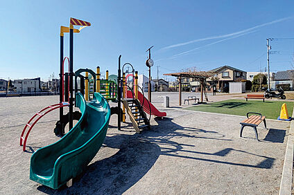 水深南公園（現地より徒歩4分） 約300m