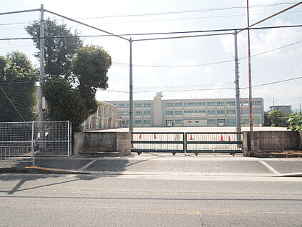 岸和田市立八木小学校 約110m(徒歩2分)