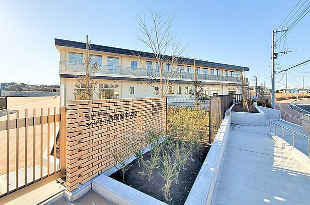 香取台小学校(約1,360m)