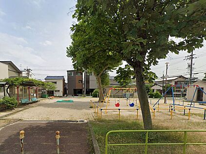 成願寺西部公園 約70ｍ(徒歩約1分)