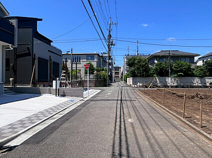 前面道路写真（6月上旬撮影）