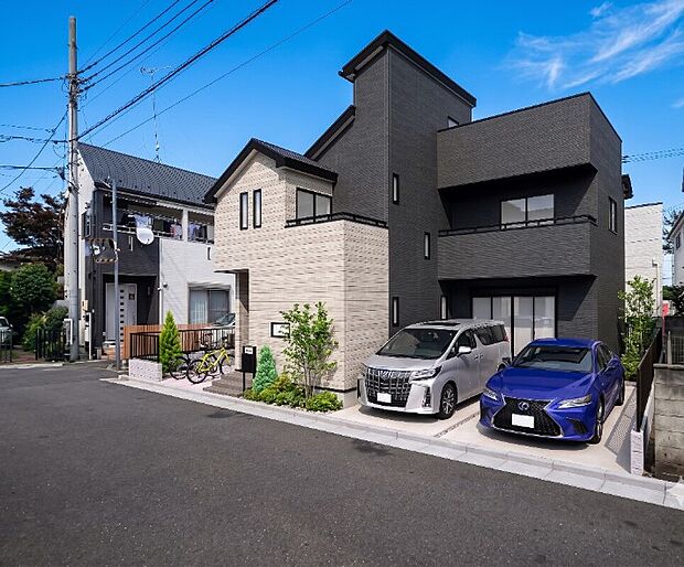 参考間取り完成予想パース（色や外構等実際と異なる場合があります）
