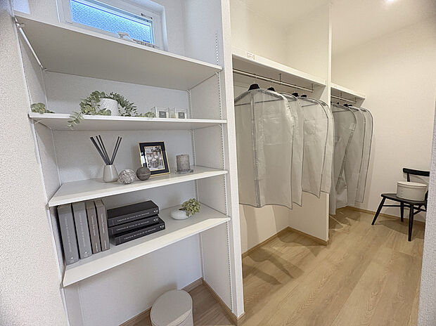 【充実した収納】パントリーやウォークインクローゼットなど、戸建ならではの充実した収納