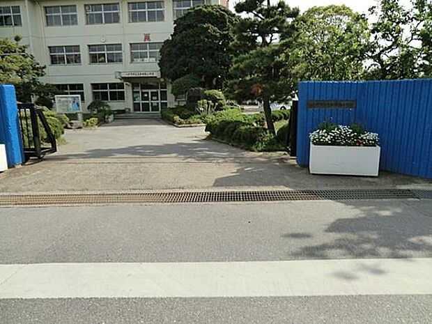 八千代市立大和田南小学校（約363m）