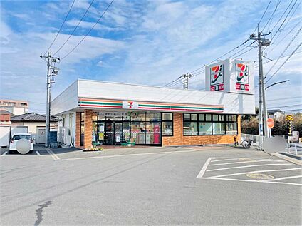 セブンイレブン八千代台北店 690m