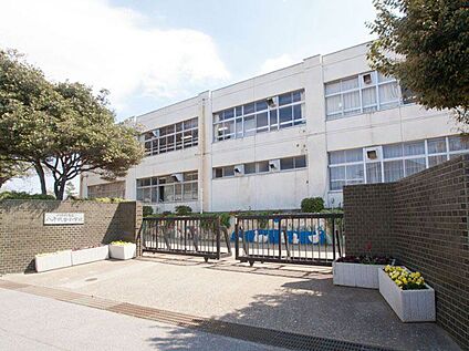 八千代市立八千代台小学校 1640m