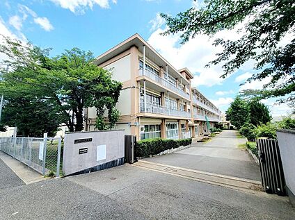 千葉市立川戸中学校 160m