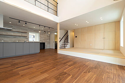 小上がりタイプの畳コーナーを設けた団欒空間