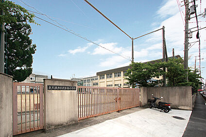 東大阪市立　孔舎衙小学校 80m