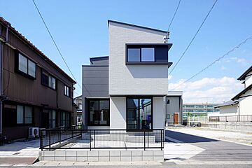 ヌックのある家 ／大治町西條松下II(4)／高～い天井の家 外観