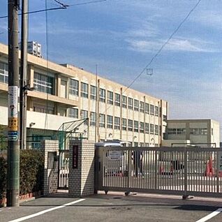 名古屋市立赤星小学校 656m