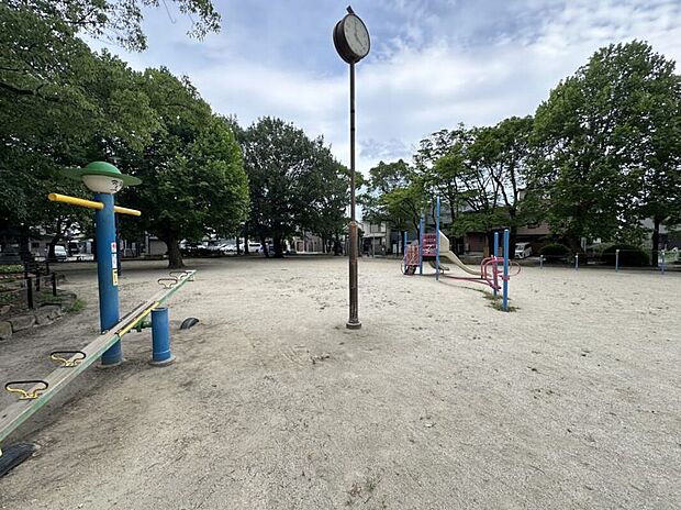 日吉公園(約199m)