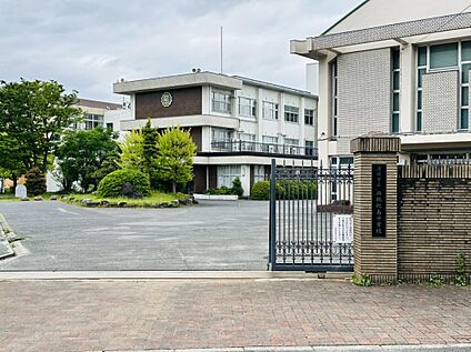 清須市立西枇杷島中学校 約 1,400 m(徒歩 18 分)