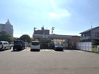 セブンイレブン大府共和町店 約 400 ｍ(徒歩 5 分)