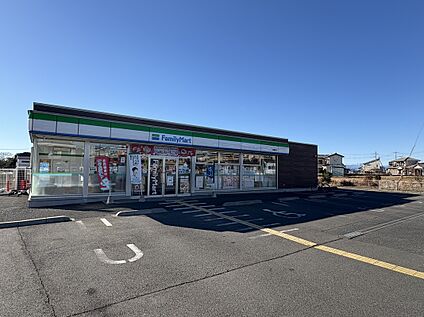 ファミリーマート上尾藤波店 約270m(徒歩4分)