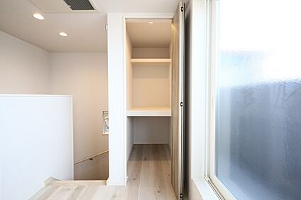 【ホール収納/2号棟】