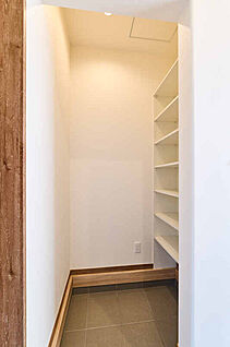 【土間収納/2号棟】