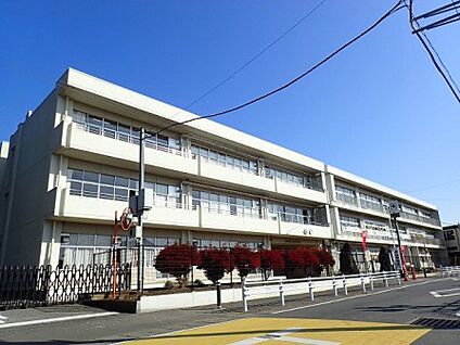永山中学校 837ｍ