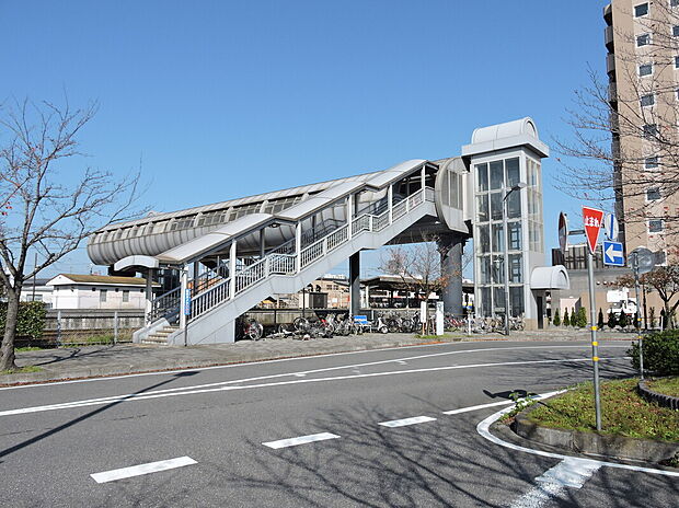 関東鉄道常総線 「水海道駅」(約323m)