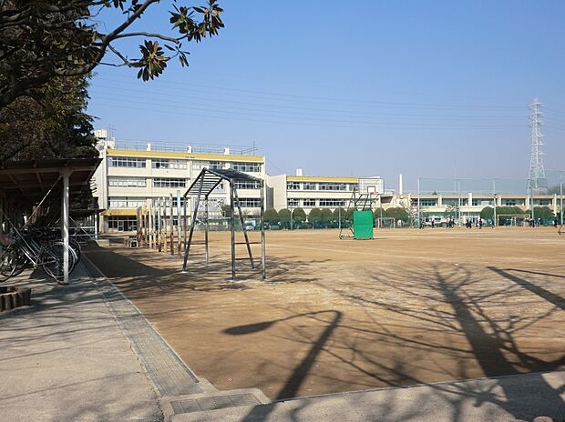 富勢中学校(約1,510m)