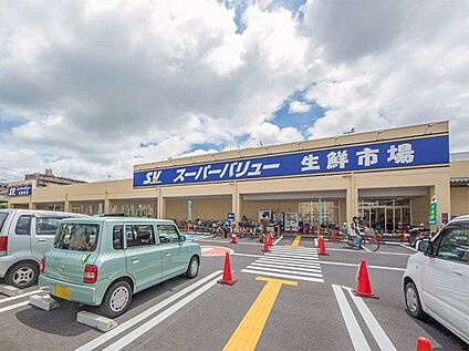 スーパーバリュー飯能店 447m