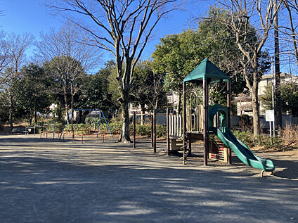 見花山かりん公園 200m(徒歩3分)