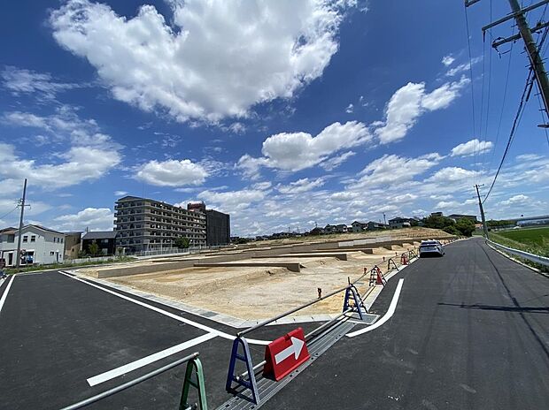 【外観写真3】空海ゆかりの歴史残る街。交通アクセスが良好ながらも、自然の移ろいを感じられそうな場所ですね♪