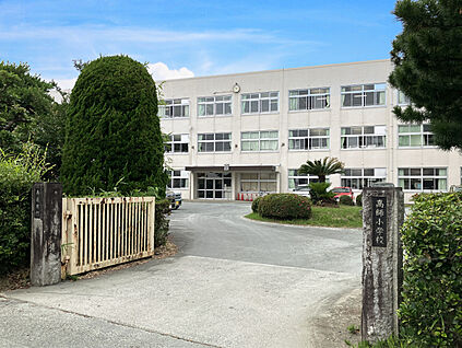 豊橋市立高師小学校 現地から900m～920m。(徒歩12分。(最長))