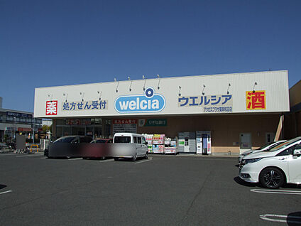 ウエルシアアクロスプラザ東岸和田店 現地から690m～710m。(徒歩9分。(最長))