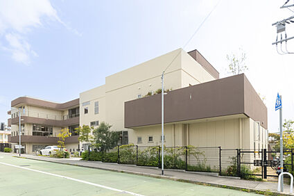 幼保連携型認定こども園 多聞台こども園 現地から440m～450m。(徒歩6分。(最長))